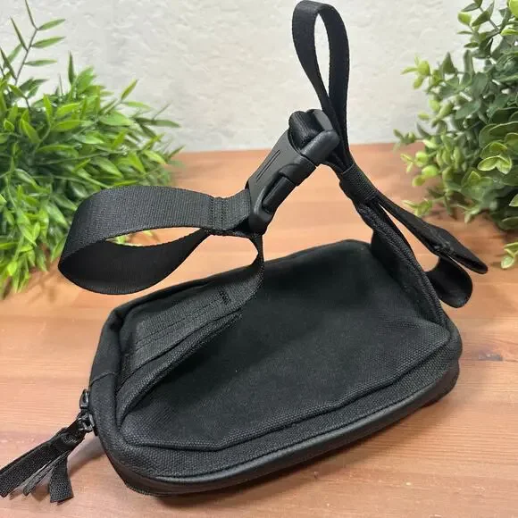 Nobull Black Belt Waist Bag Fanny Pack - Picture 4 of 8